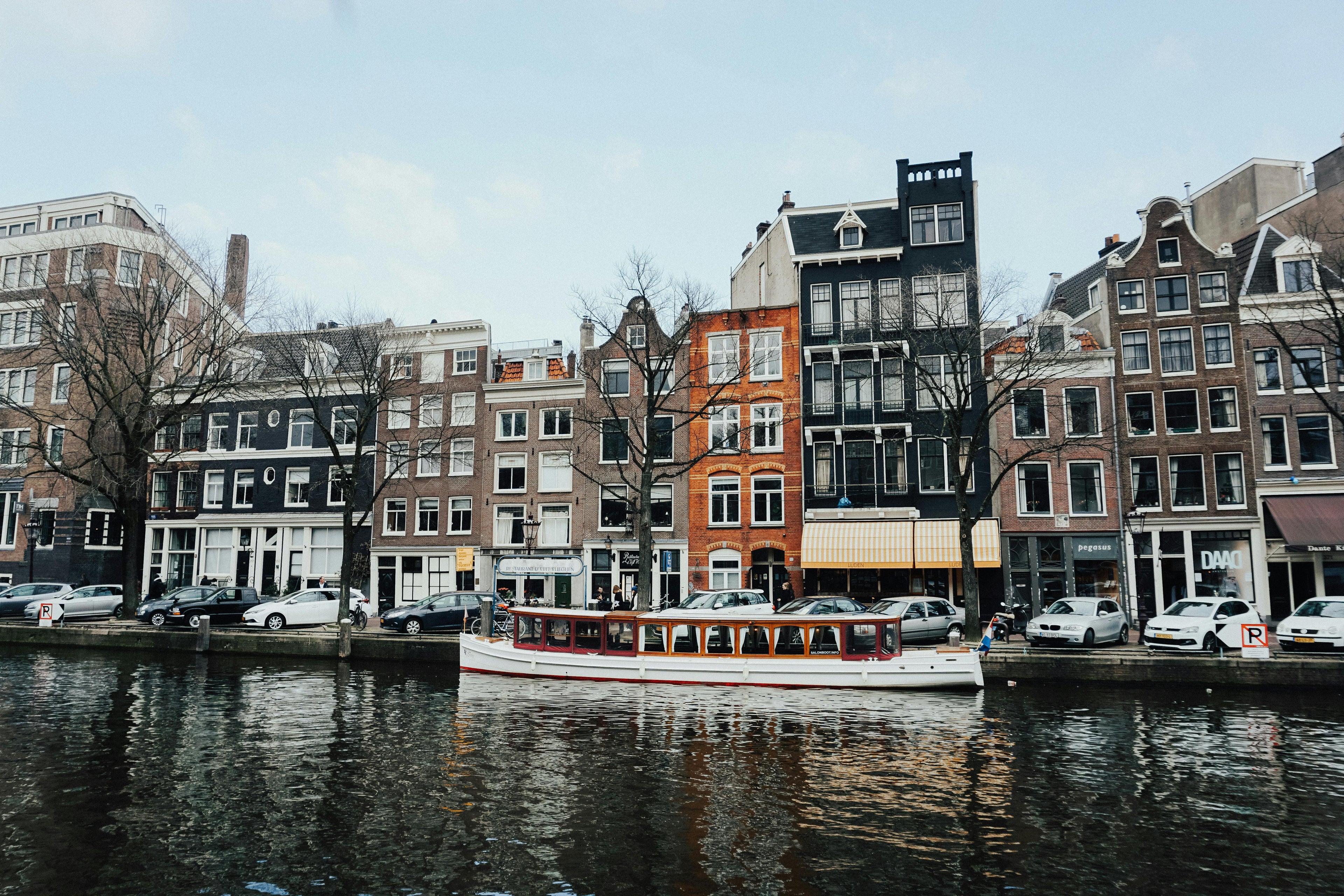 Verhuizen in Amsterdam: Dé ultieme tips voor een stressvrije verhuizing