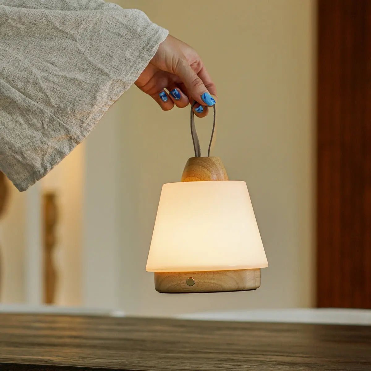 Liv lichtbruine oplaadbare lamp, snoerloos en dimbaar, Ø15 x 16 cm