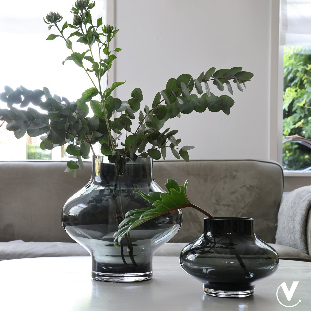 Ruvuma vaas grey, mondgeblazen glas, Vase The World