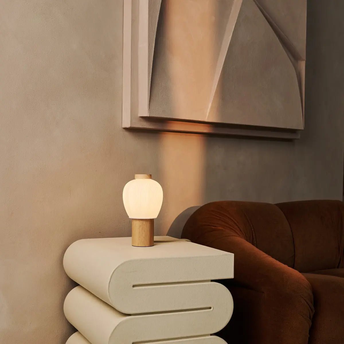 Lot lichtbruine houten tafellamp met snoer, Ø15 x 26 cm