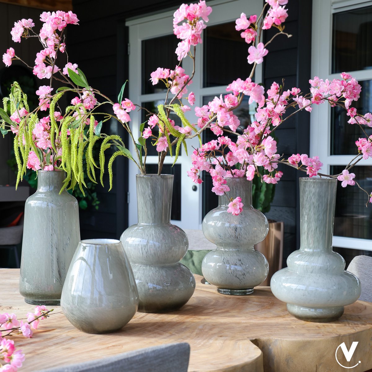 Lindi Elite vaas Ø22 cm, grijs glas met luchtbellen, Vase The World