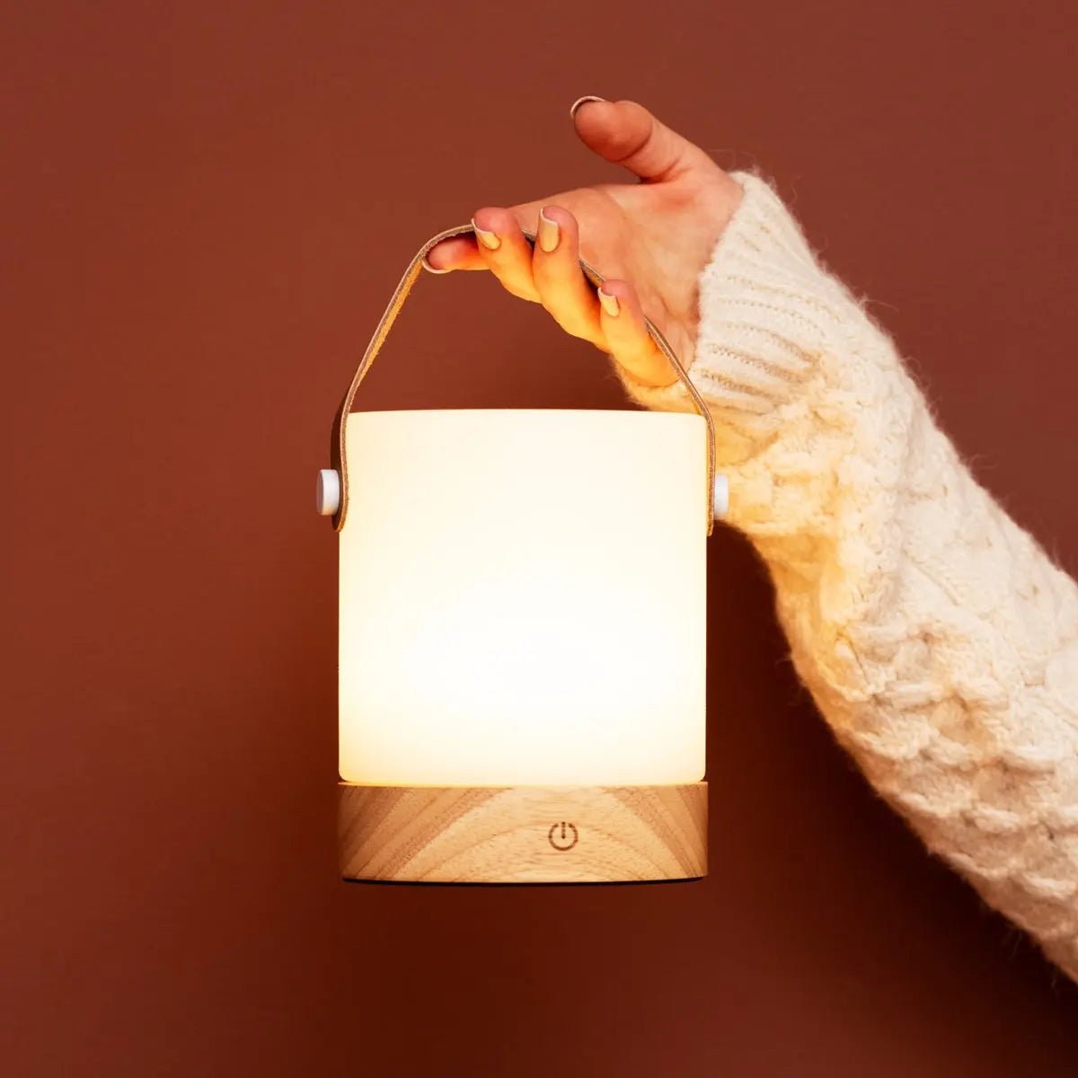 Avery lichtbruine oplaadbare houten tafellamp, snoerloos en dimbaar, Ø12 x 21 cm