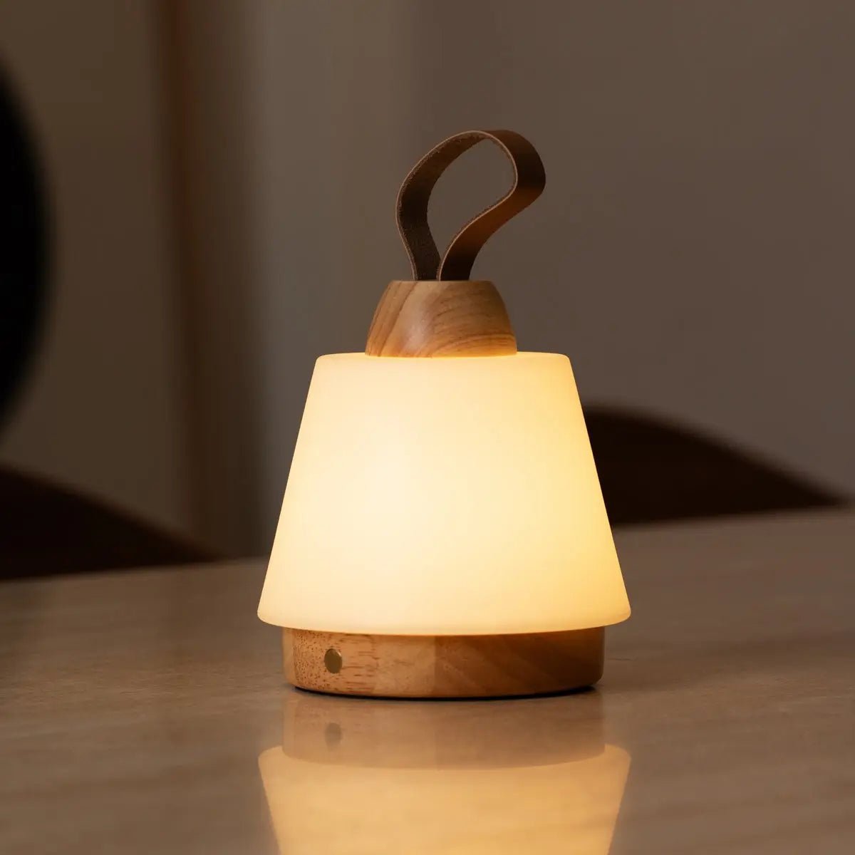 Liv lichtbruine oplaadbare lamp, snoerloos en dimbaar, Ø15 x 16 cm