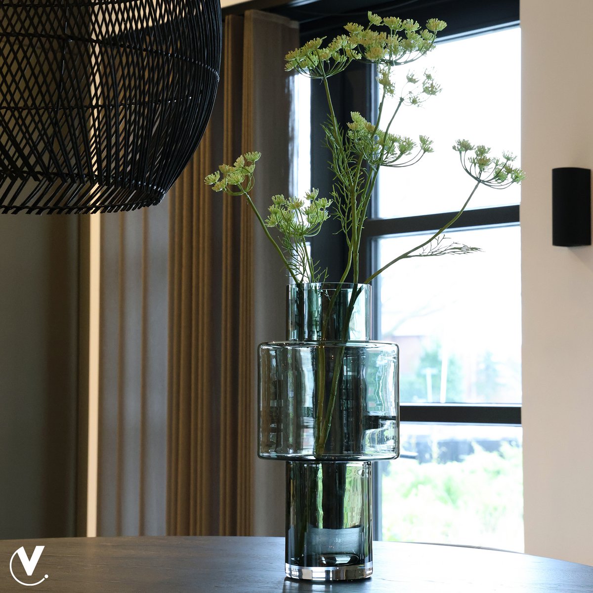 Juba vaas grey, H40 cm Ø20 cm, mondgeblazen glas, Vase The World