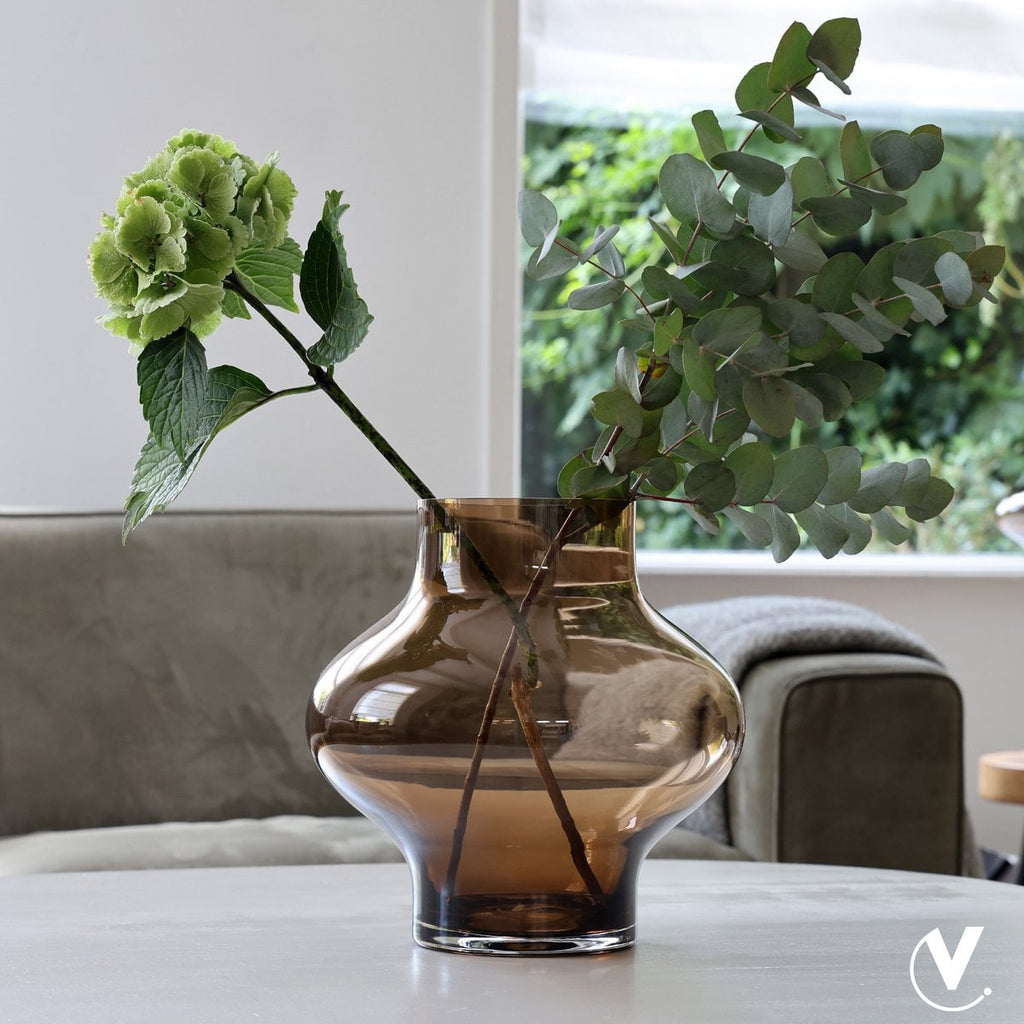 Ruvuma vaas taupe, mondgeblazen glas, Vase The World