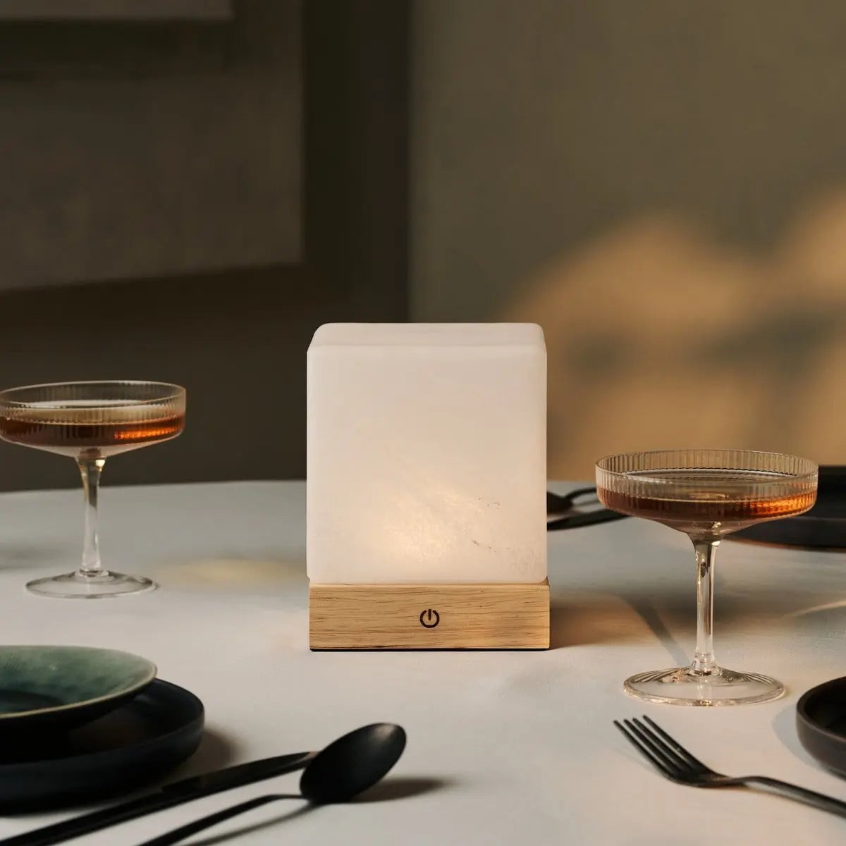 Yce Draadloze Houten Tafellamp Lichtbruin, Dimbaar, USB C
