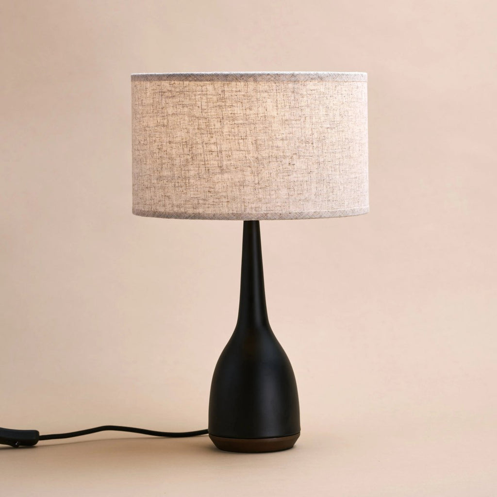 Jacob Zwarte Tafellamp Met Beige Kap, Tavellio