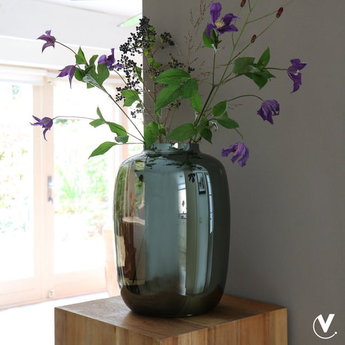 Artic gloss grey vaas, spiegelglas in zilver, chic statement, Vase The World