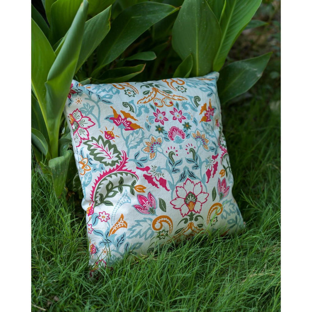 Blauwe bloemen kussenhoes 45x45 cm, katoenen canvas met digitale print, Urbane Hide