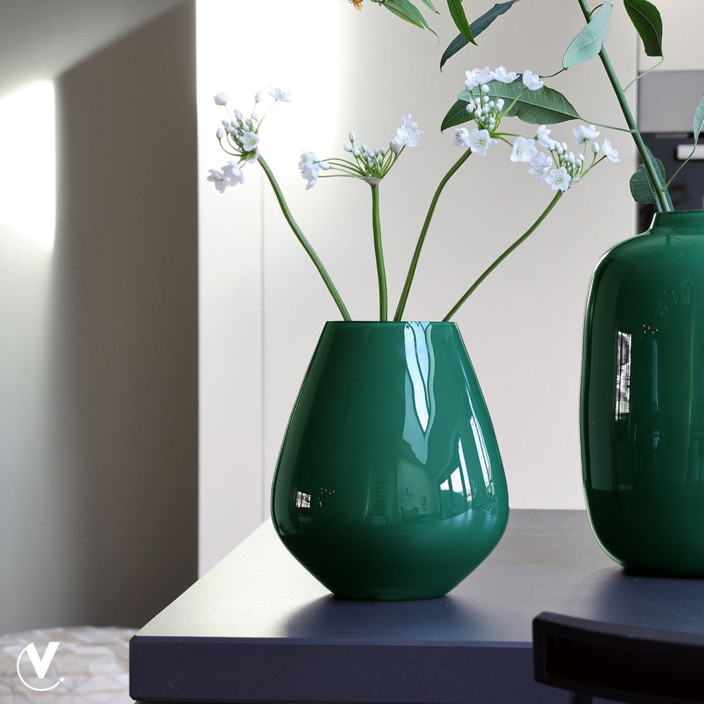 Tasman vaas S bright green, H20 cm Ø18 cm, groen glas, Vase The World