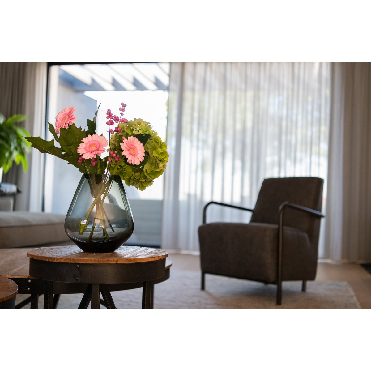 Tasman vaas grey, mondgeblazen glas, Vase The World